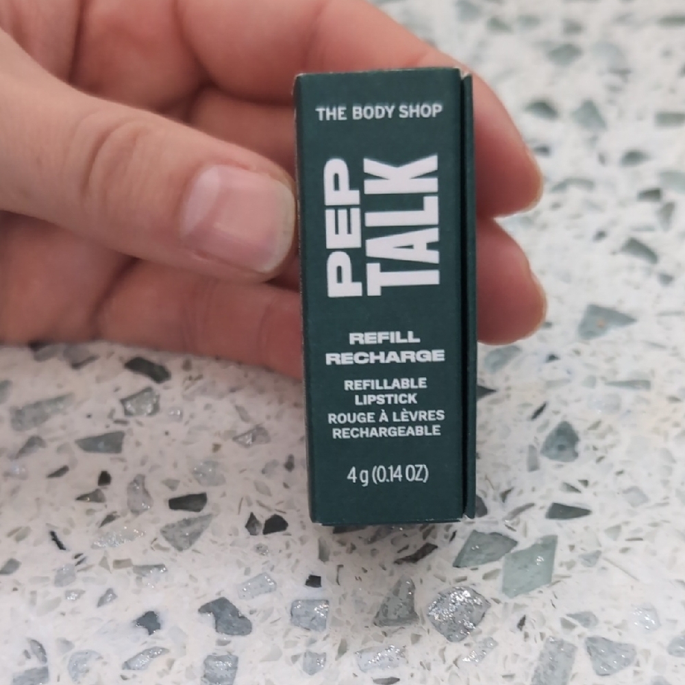 The Body Shop Pep Talk Refillable Lipstick in Green